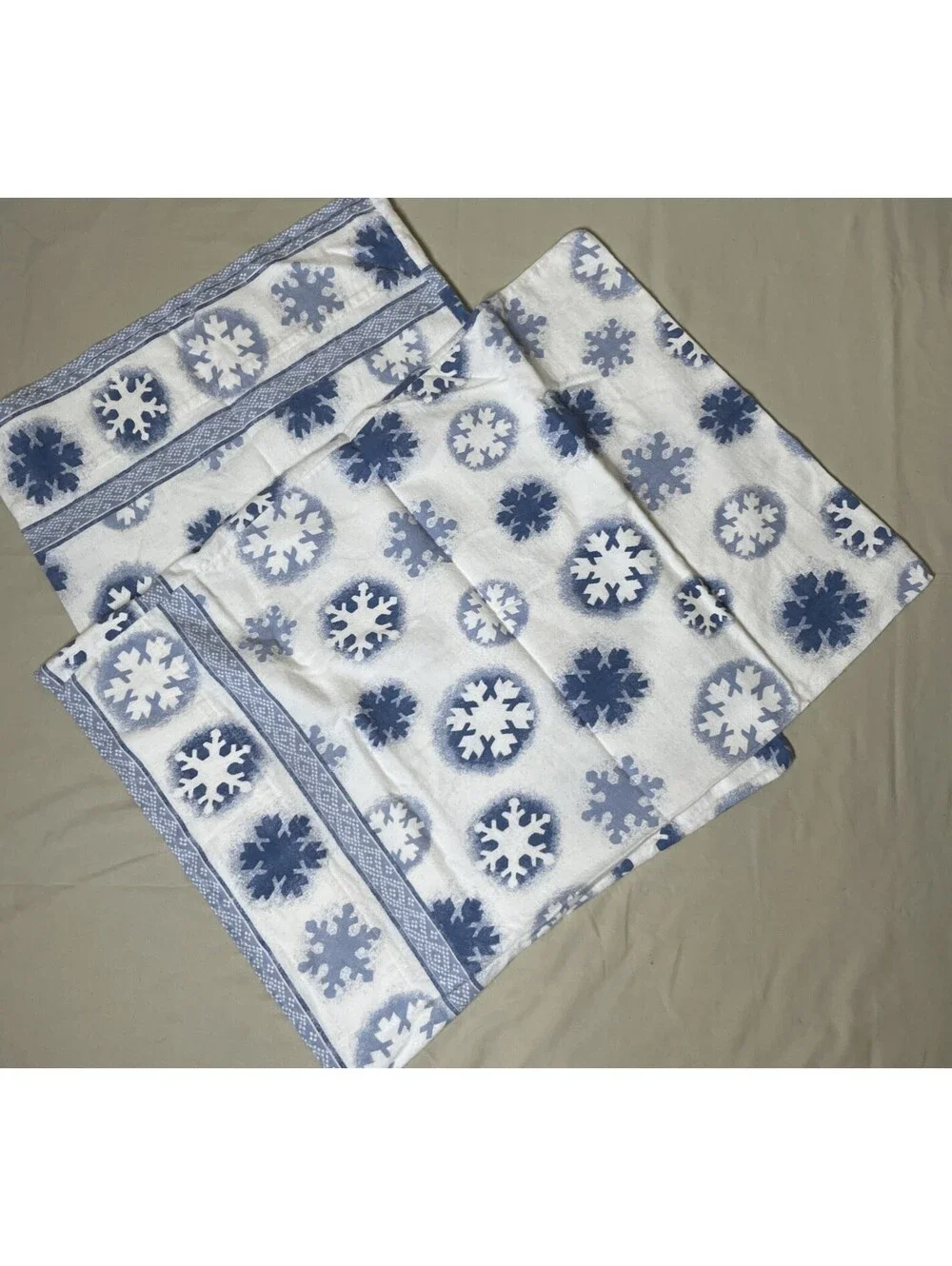 West Point Stevens Snowflake Flannel Pillowcases Standard Vintage USA Made